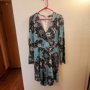 SZ XL SIGNATURE COLLECTION Floral V-Neck Long Sleeve Dress - Black and Blue